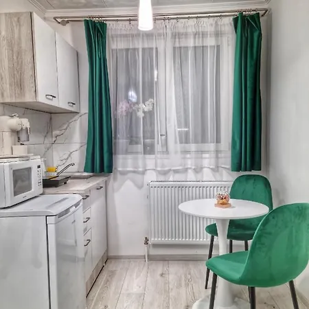 Apartment 15. Little Studio Bucharest